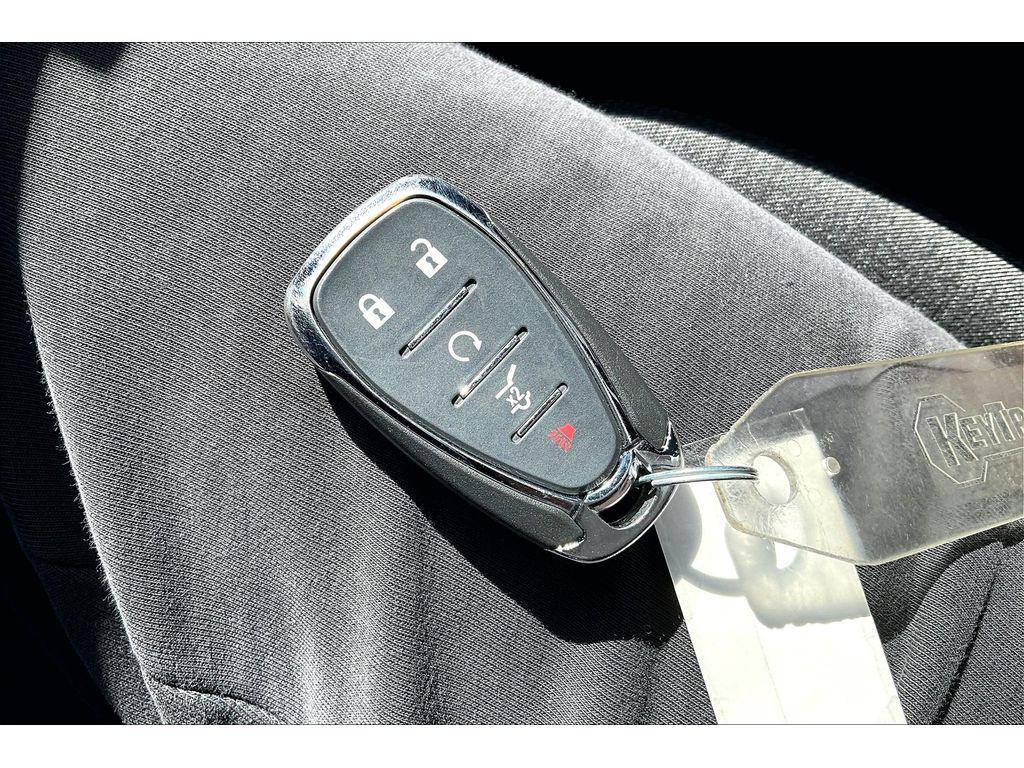 used 2023 Chevrolet Equinox car, priced at $24,649