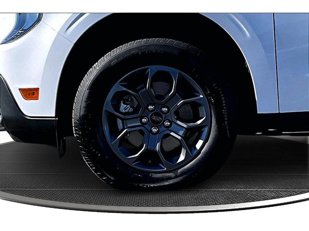 new 2025 Ford Maverick car, priced at $32,552