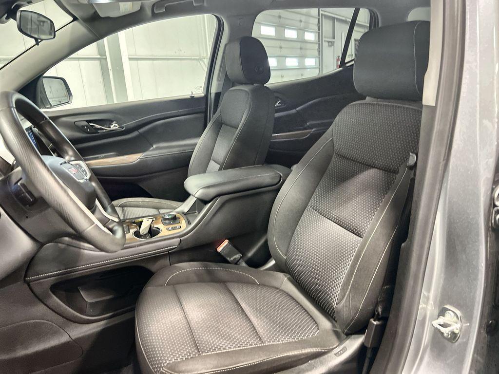 used 2023 GMC Acadia car, priced at $31,992