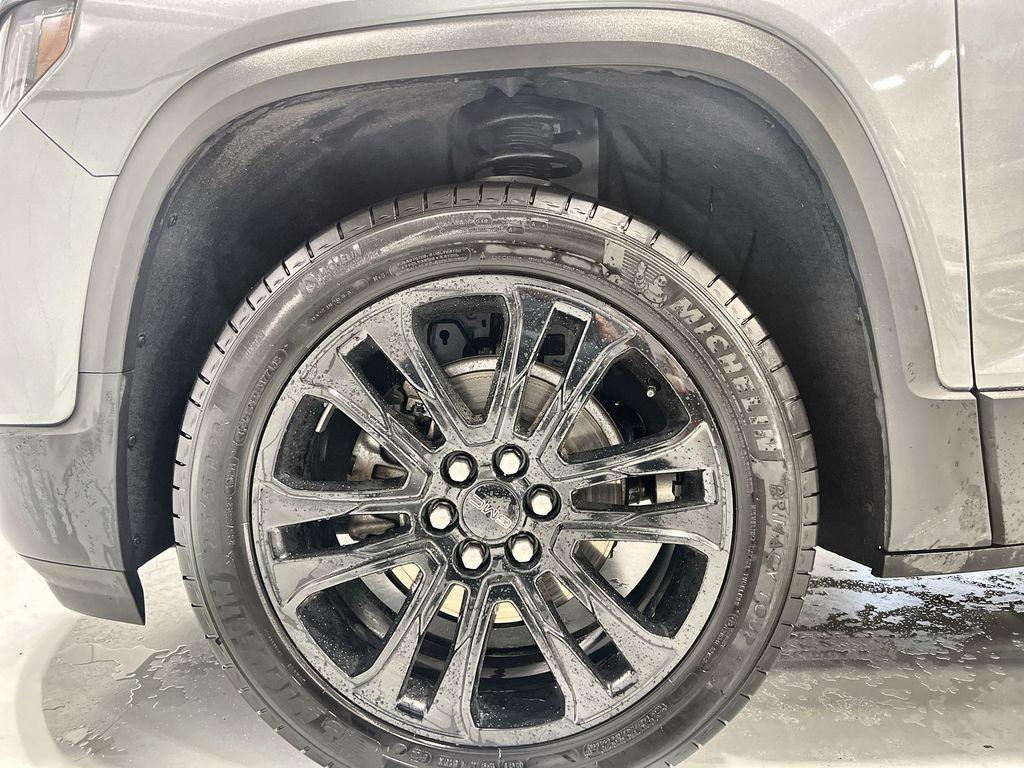 used 2023 GMC Acadia car, priced at $31,992