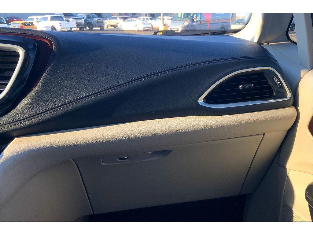 used 2017 Chrysler Pacifica car, priced at $15,657