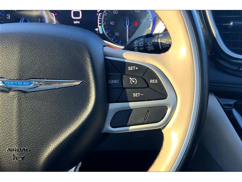 used 2017 Chrysler Pacifica car, priced at $15,657