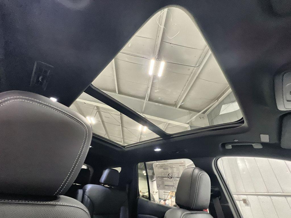new 2026 Chevrolet Traverse car, priced at $44,944