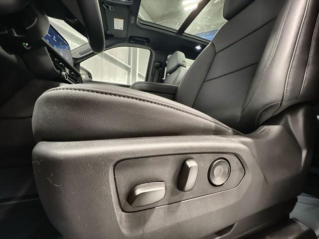 new 2025 Chevrolet Suburban car, priced at $79,824