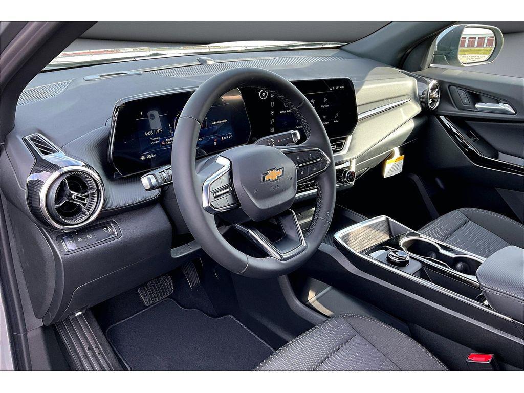 new 2026 Chevrolet Equinox car, priced at $30,495
