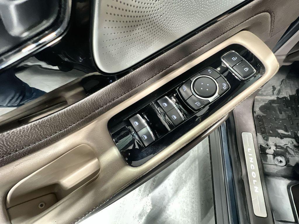 used 2022 Lincoln Aviator car, priced at $39,899