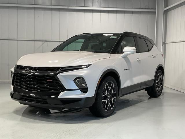 new 2025 Chevrolet Blazer car, priced at $49,042