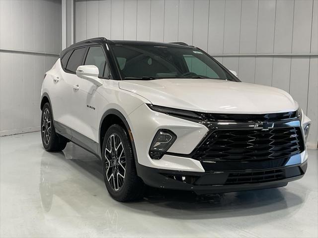 new 2025 Chevrolet Blazer car, priced at $47,042