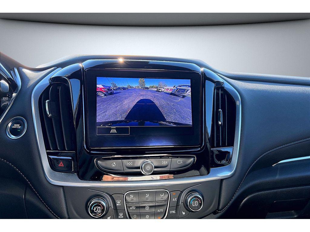 used 2022 Chevrolet Traverse car, priced at $29,399