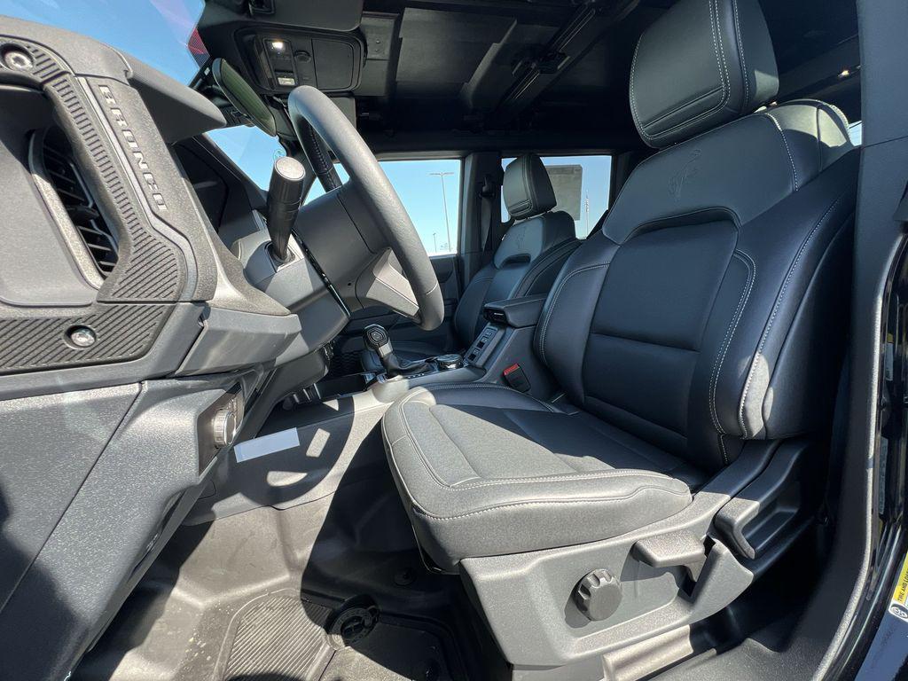 new 2025 Ford Bronco car, priced at $43,572