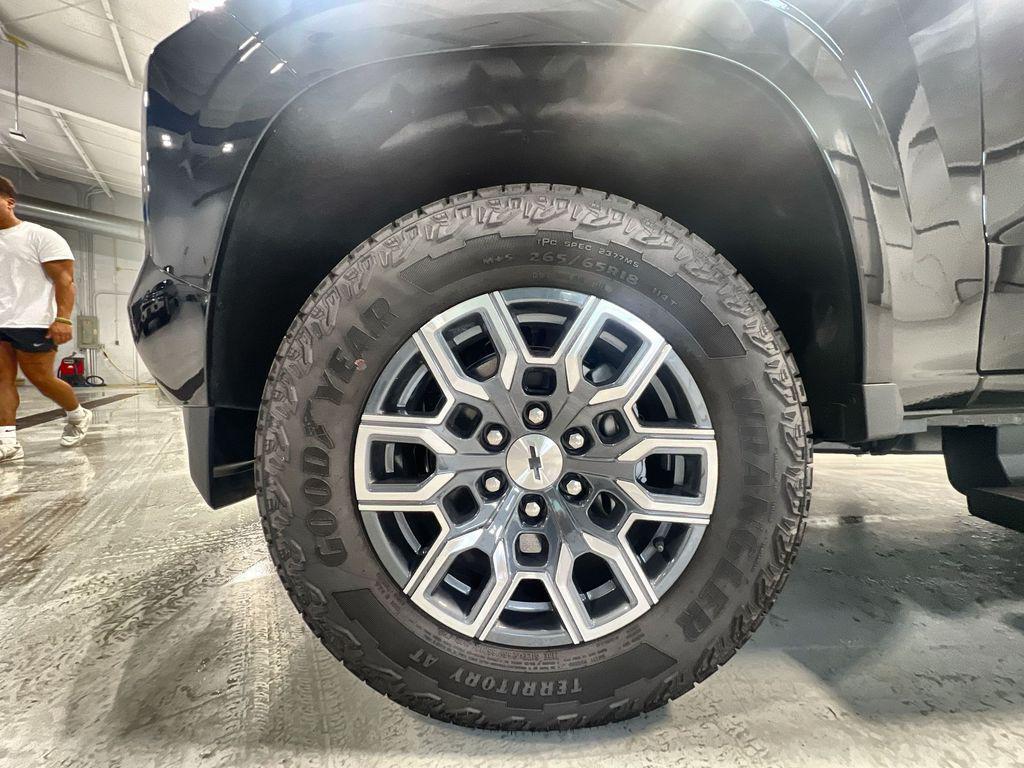 new 2025 Chevrolet Colorado car, priced at $46,000