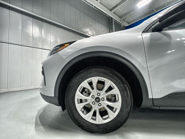 new 2025 Ford Escape car, priced at $25,423