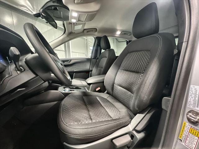 new 2025 Ford Escape car, priced at $25,423