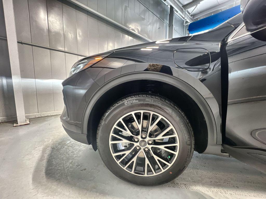 new 2025 Ford Escape PHEV car, priced at $35,780