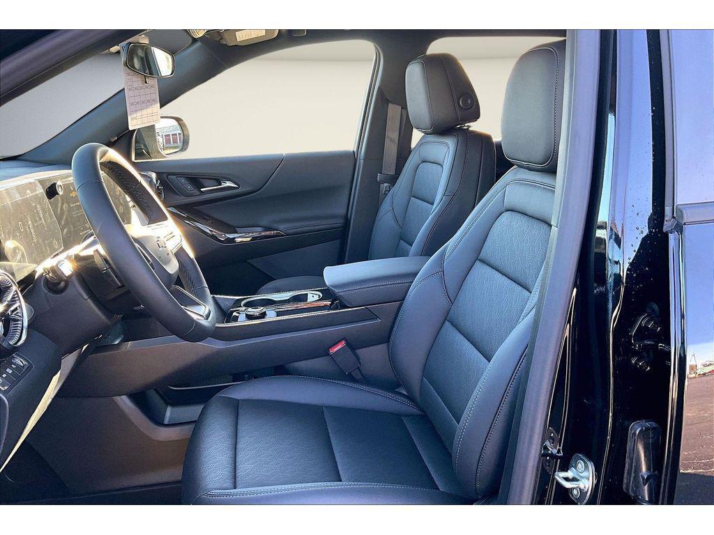 new 2026 Chevrolet Equinox car, priced at $34,185