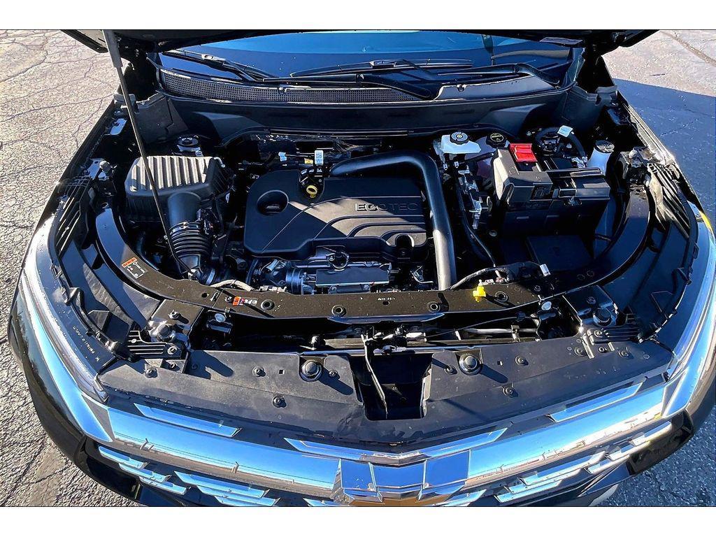 new 2026 Chevrolet Equinox car, priced at $34,185