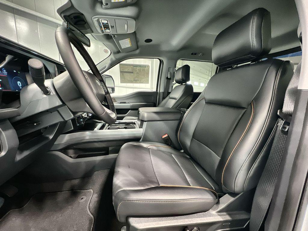 new 2025 Ford F-250 car, priced at $81,650