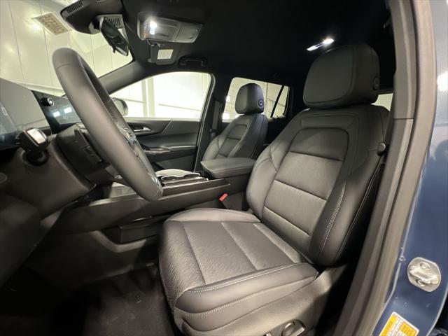 new 2025 Chevrolet Equinox car, priced at $32,110