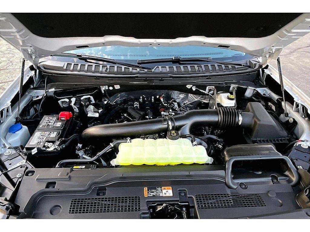 new 2025 Ford Expedition car, priced at $66,885