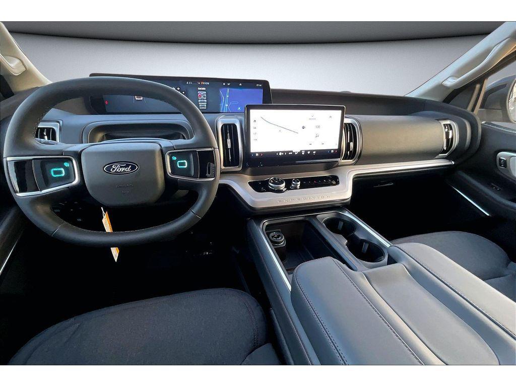 new 2025 Ford Expedition car, priced at $66,885