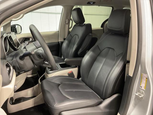 used 2024 Chrysler Pacifica car, priced at $37,397