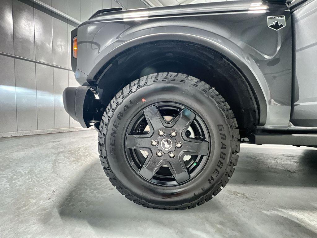 new 2025 Ford Bronco car, priced at $45,125