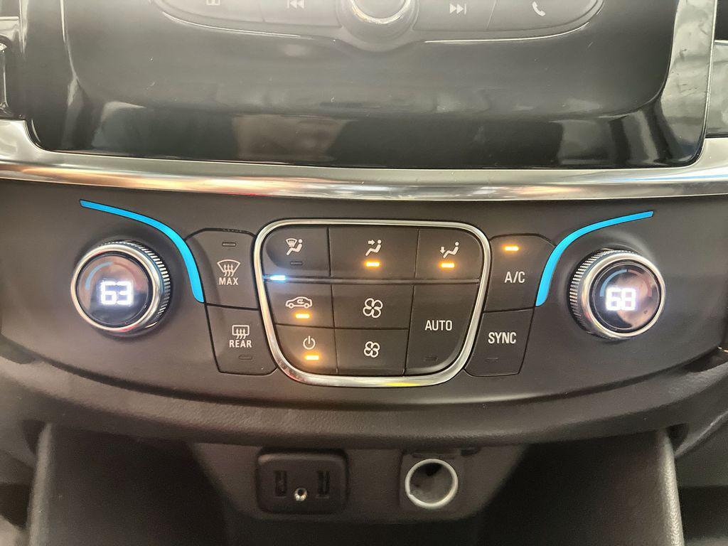 used 2021 Chevrolet Traverse car, priced at $26,291