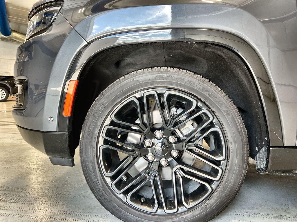 used 2024 Jeep Wagoneer car, priced at $57,949