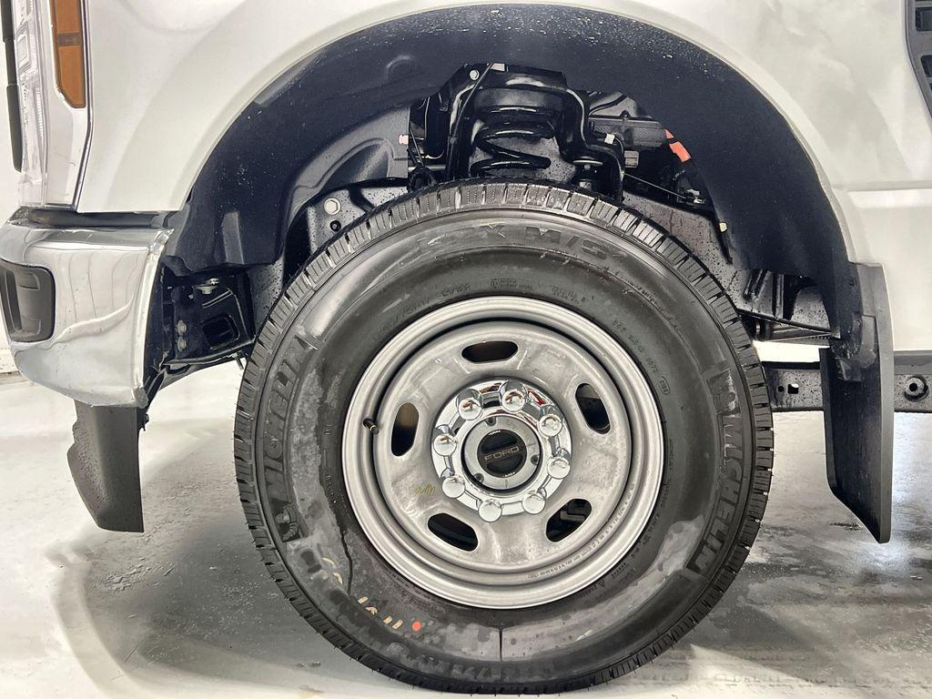new 2025 Ford F-350 car, priced at $64,280