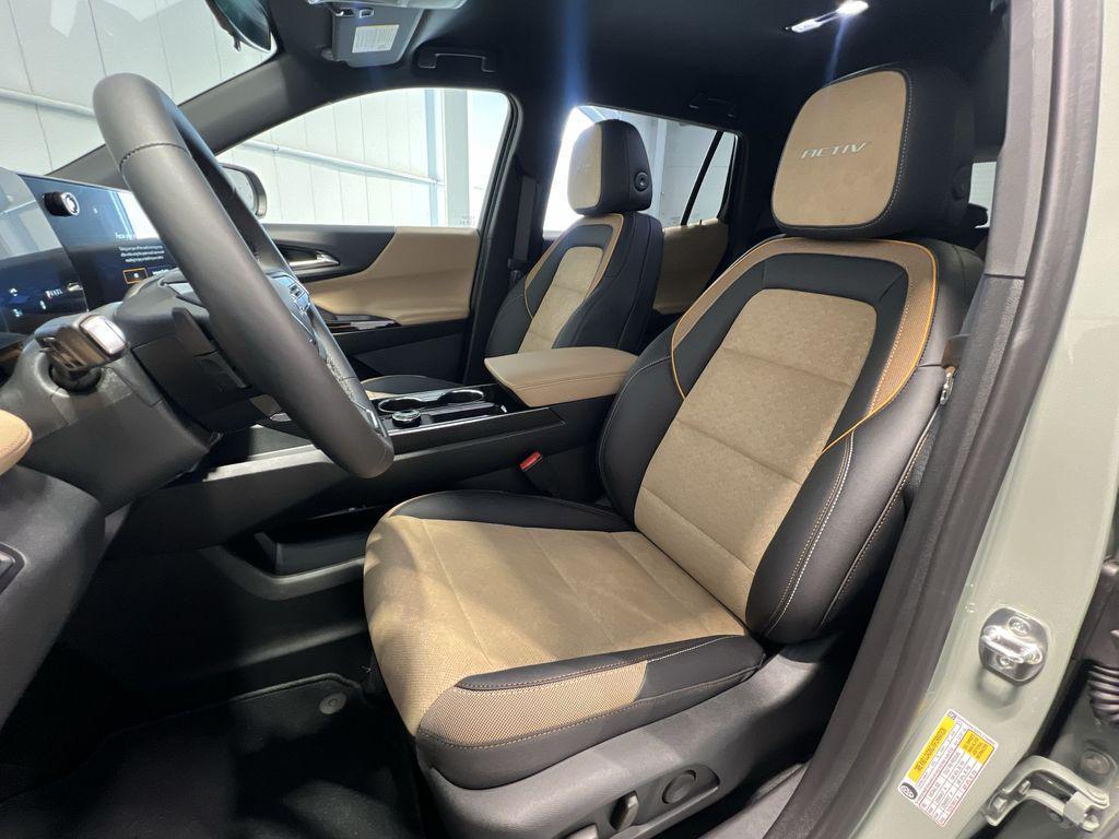 new 2026 Chevrolet Equinox car, priced at $34,395