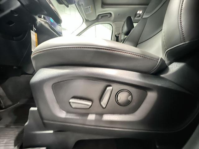new 2025 Ford Explorer car, priced at $44,999