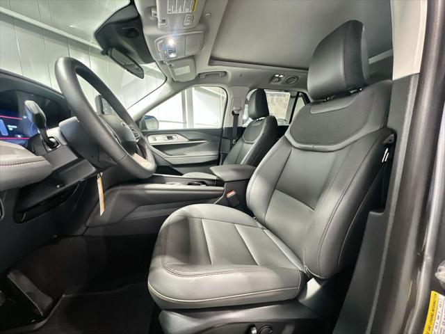new 2025 Ford Explorer car, priced at $44,999