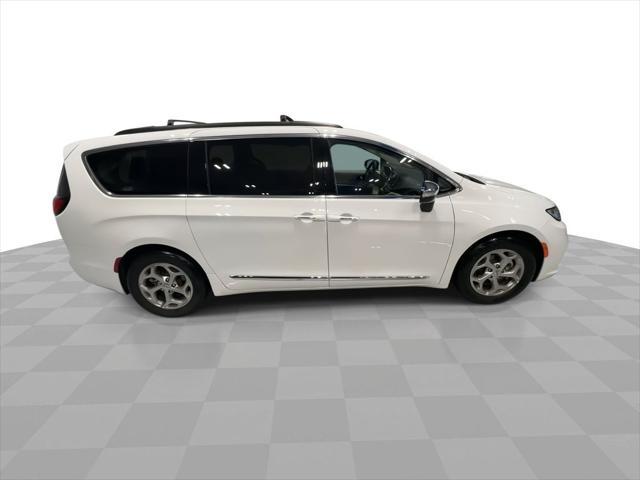 used 2023 Chrysler Pacifica car, priced at $29,099