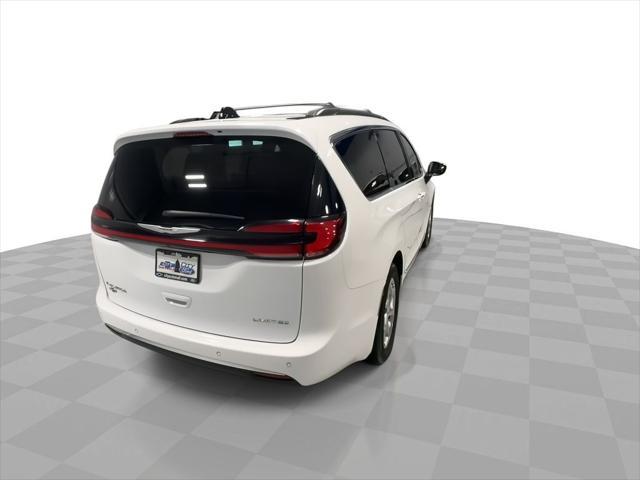 used 2023 Chrysler Pacifica car, priced at $29,099