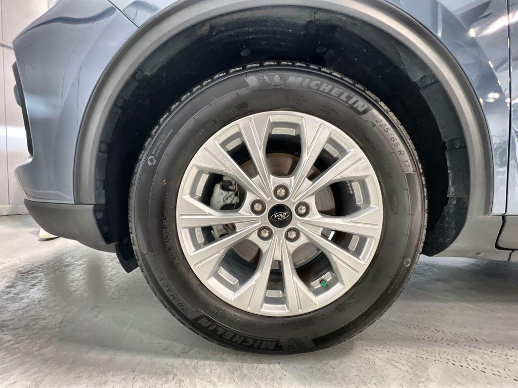 used 2024 Ford Escape car, priced at $24,999