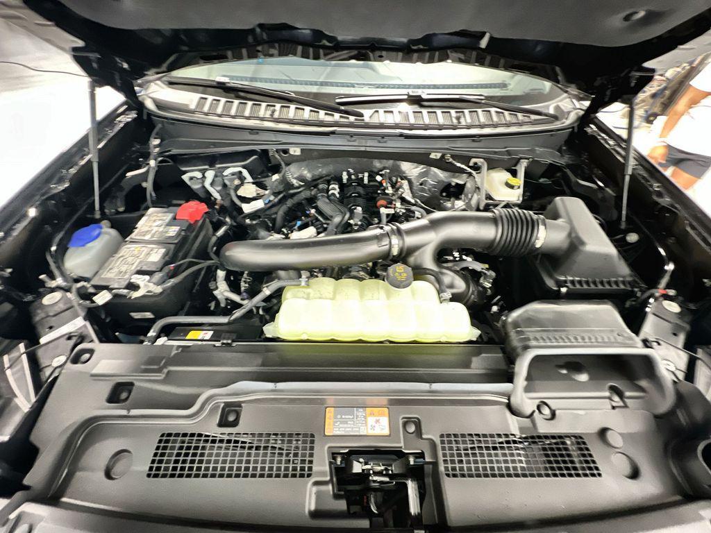 new 2025 Ford Expedition car, priced at $81,260