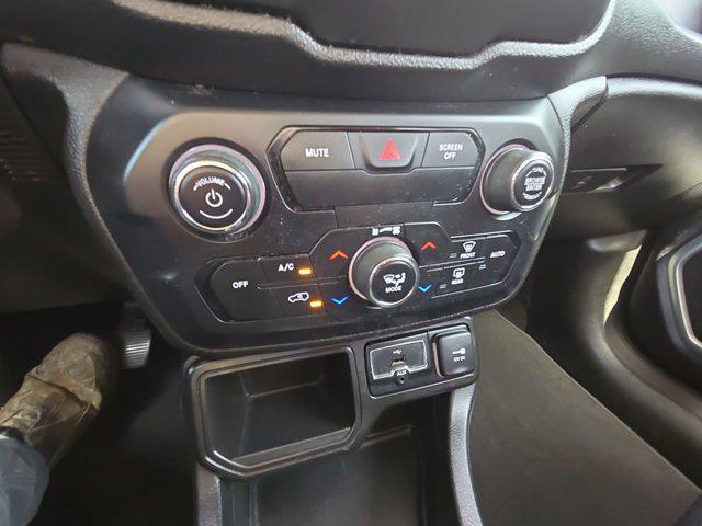 used 2018 Jeep Renegade car, priced at $13,499