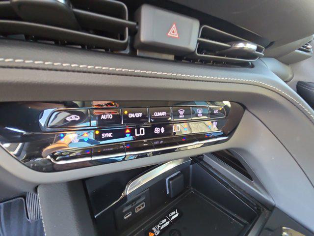 used 2023 Buick Envision car, priced at $32,454
