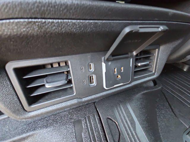 used 2022 GMC Sierra 1500 car, priced at $40,942