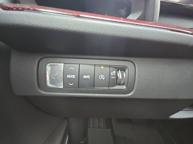used 2024 Chevrolet Traverse car, priced at $54,998