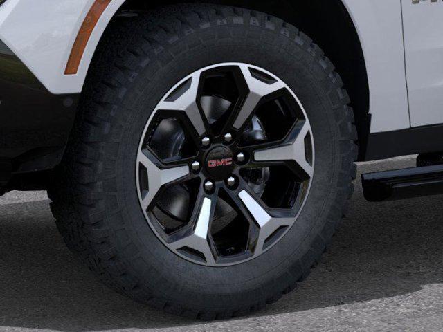 new 2025 GMC Yukon car, priced at $81,290