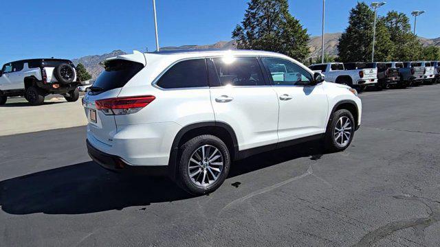 used 2019 Toyota Highlander car, priced at $23,775