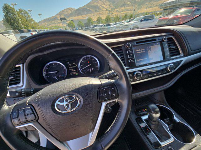 used 2019 Toyota Highlander car, priced at $23,775