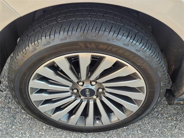 used 2020 Lincoln Navigator car, priced at $38,290