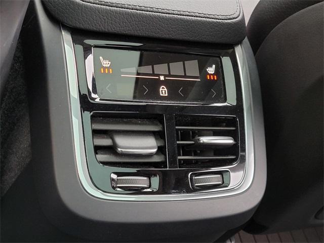 used 2021 Volvo XC90 car, priced at $30,290
