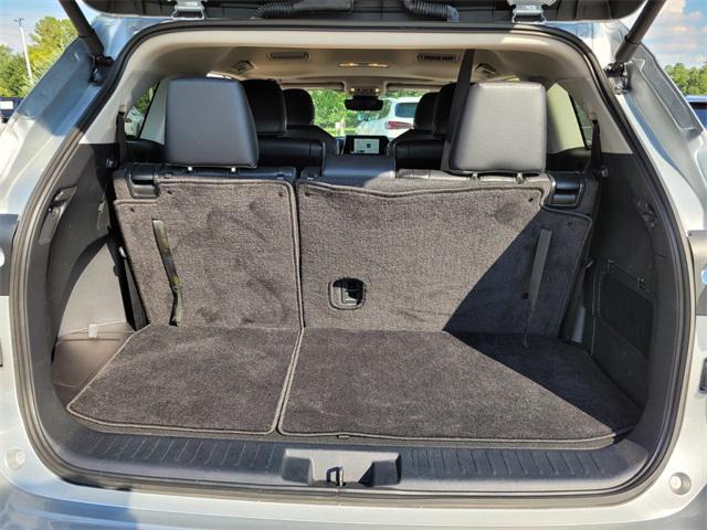 used 2024 Toyota Highlander car, priced at $39,290