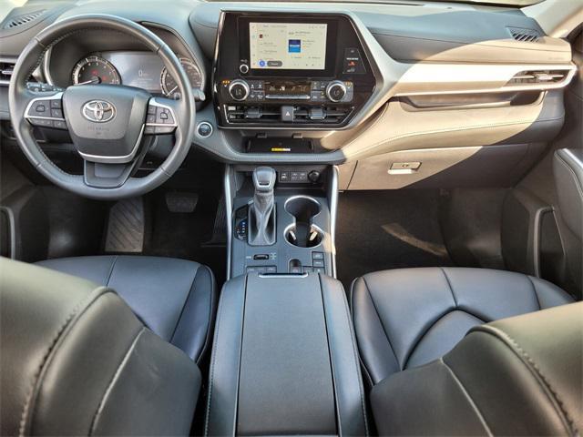 used 2024 Toyota Highlander car, priced at $39,290