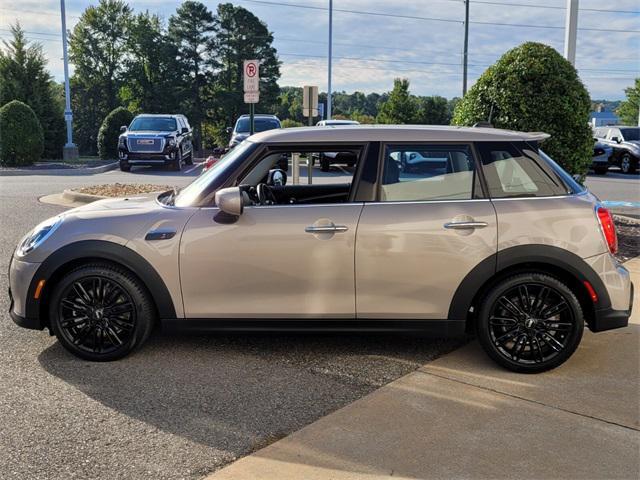 used 2024 MINI Hardtop car, priced at $24,990