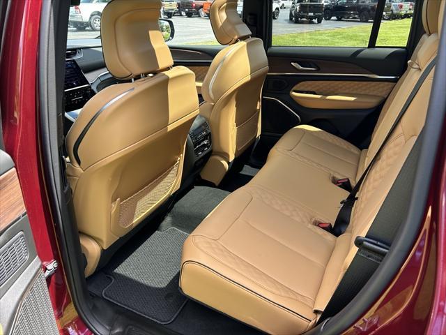 new 2025 Jeep Grand Cherokee car, priced at $66,540