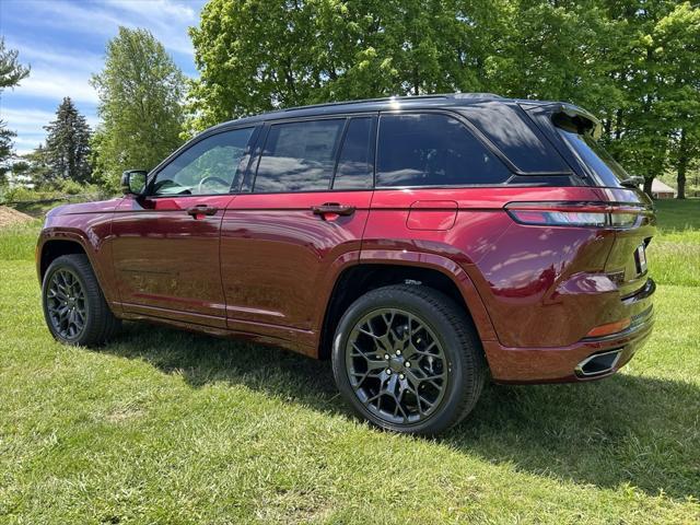 new 2025 Jeep Grand Cherokee car, priced at $66,540